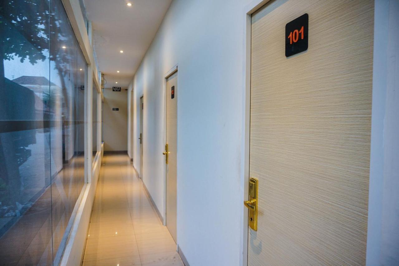 Hotel Pantes Kota Lama Semarang Exteriör bild