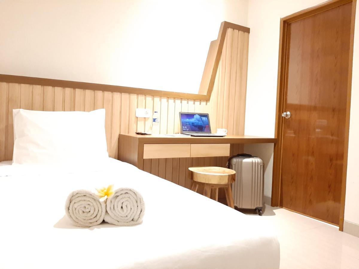 Hotel Pantes Kota Lama Semarang Exteriör bild