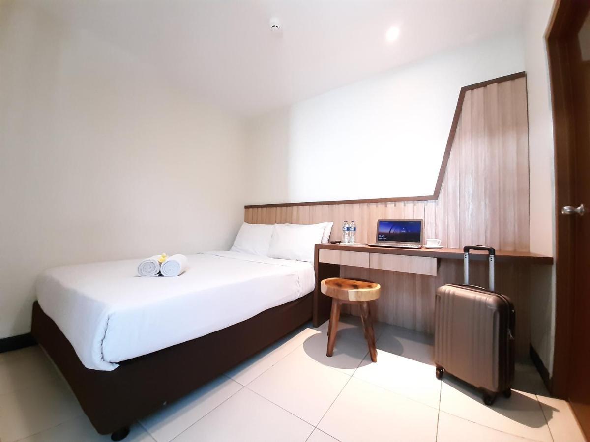 Hotel Pantes Kota Lama Semarang Exteriör bild