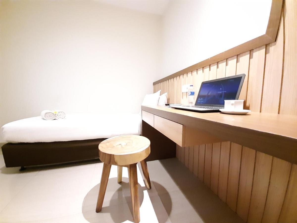 Hotel Pantes Kota Lama Semarang Exteriör bild