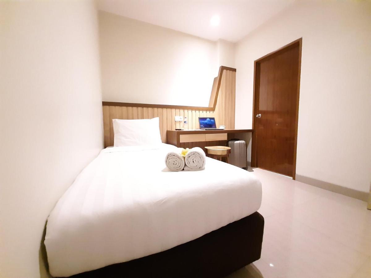 Hotel Pantes Kota Lama Semarang Exteriör bild