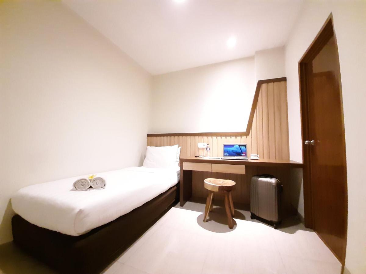 Hotel Pantes Kota Lama Semarang Exteriör bild