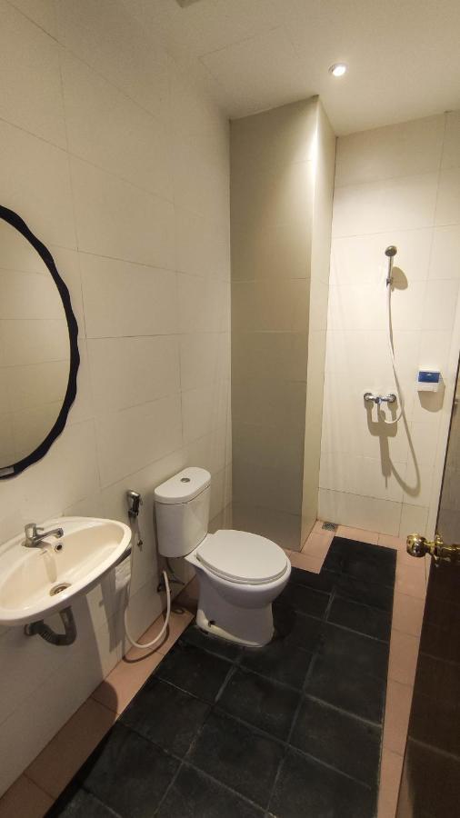 Hotel Pantes Kota Lama Semarang Exteriör bild